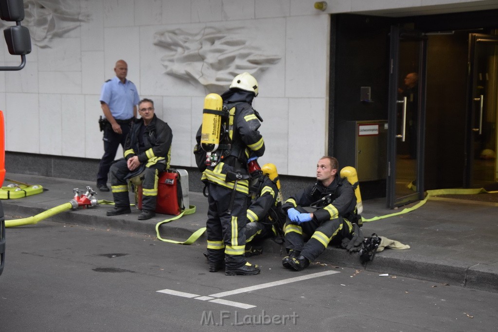 Feuer 2 WDR Koeln Altstadt Nord An der Rechtschule P091.JPG - Miklos Laubert